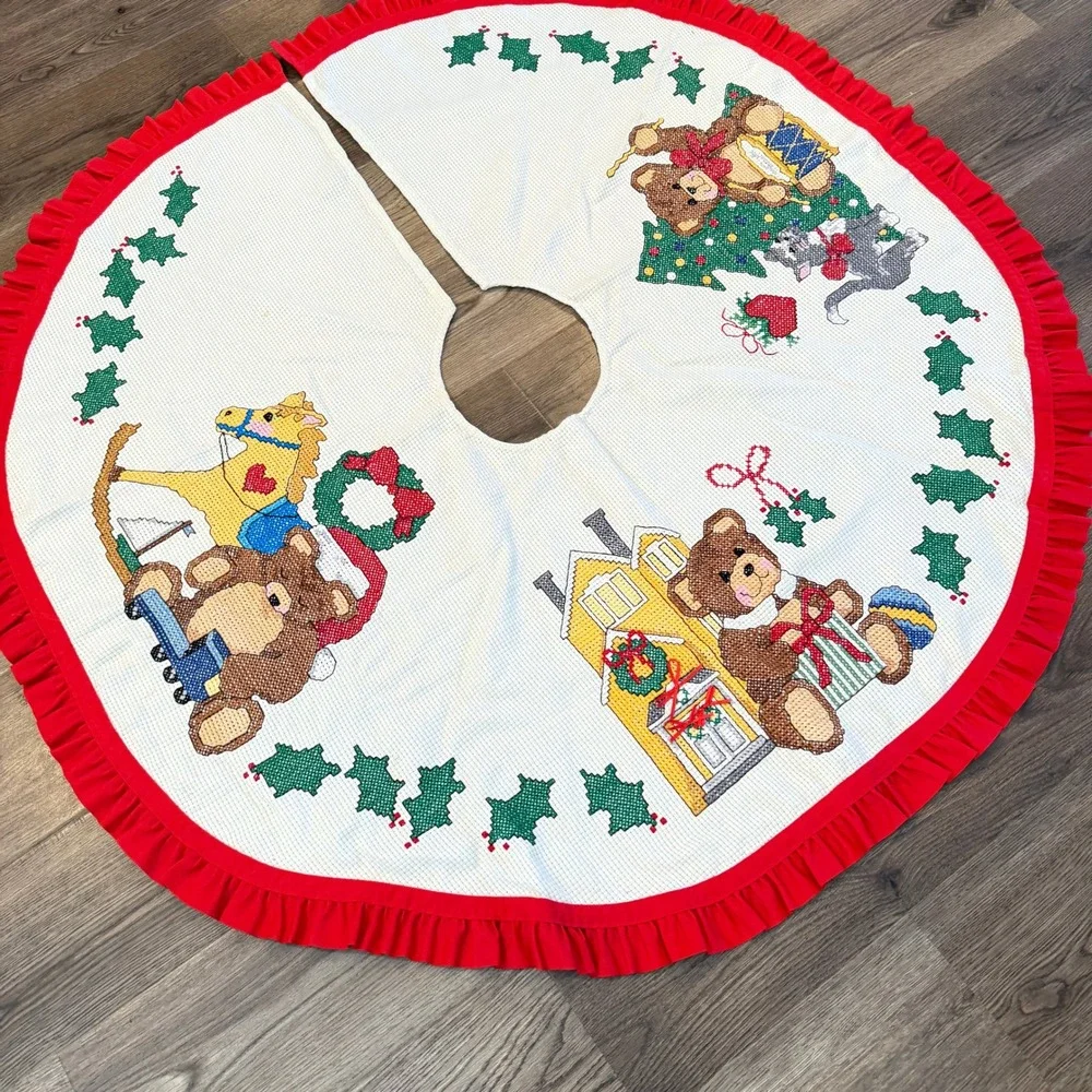 Vintage Handmade Cross Stitch Christmas Tree Skirt Teddy Bears Toys Red Ruffle